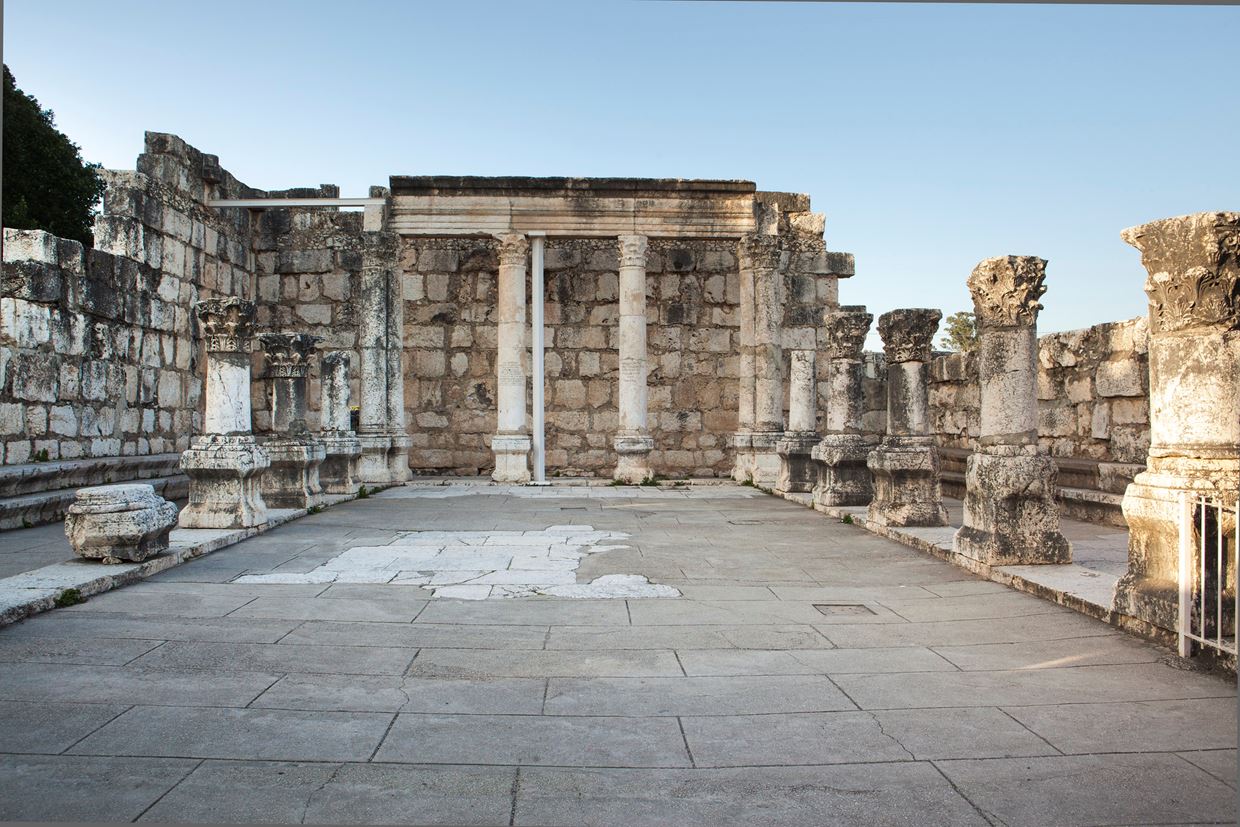 Capernaum, ancient Synagogue, Sea of Galilee_credit Itamar Grinberg for the Israeli Ministry of Tourism