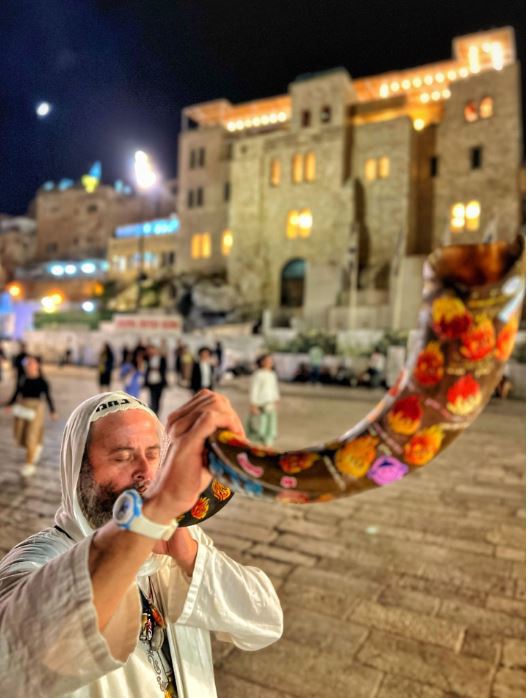 Jerusalem, Shofar at the Western Wall Plaza _ Credit Rami Cohen